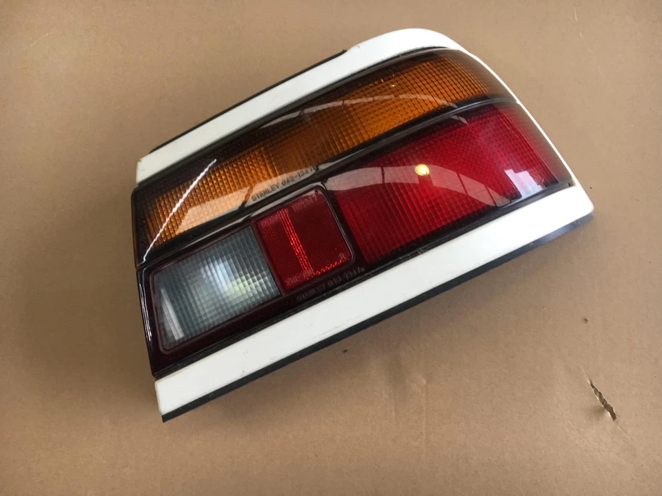 Ford Telstar Tail Light Right Rear Sedan AV 10/89-01/92 - image 3 of 4