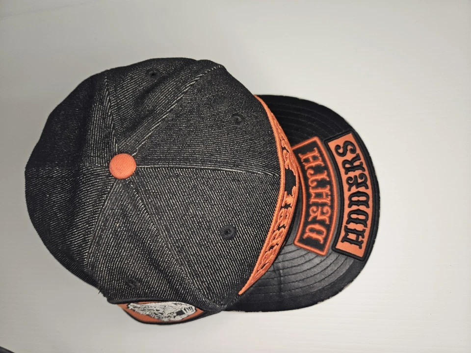 Gorra Rebel 8 vs Death Adders ala de cuero/denim con parches talla 8 vintage Foto 2 de 4