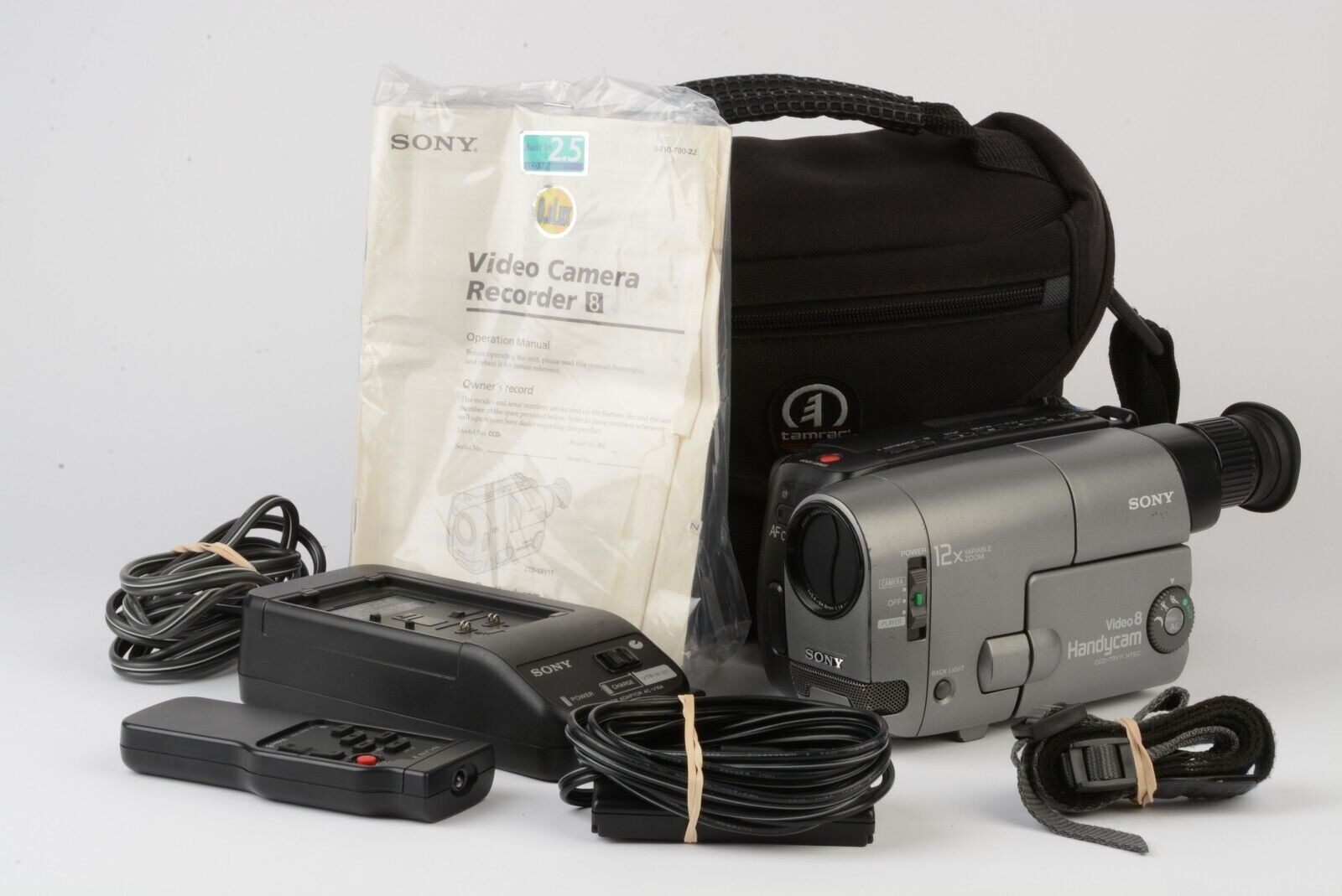Sony CCD TRV11 8mm Camcorder with AC Adapter Case Manual Great Transfer Unit-image