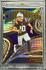 Drake Maye RARE HOLO FOIL REFRACTOR INVESTMEN...