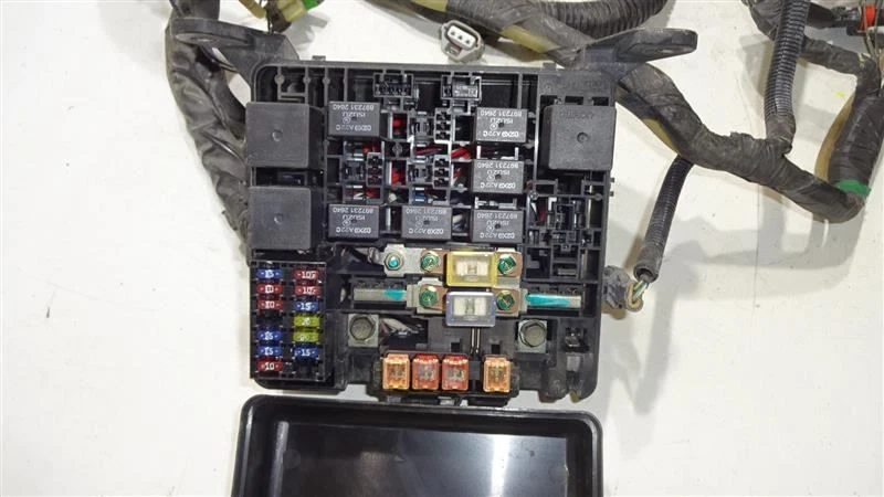 Engine Fuse Box 4x4 EX With Harness Fits 2000 Honda Passport 666130 Foto 4 de 4