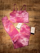 Women  s Nike XS Leggings  Bra Bundle Nike One High Rise 7/8 New With Tags