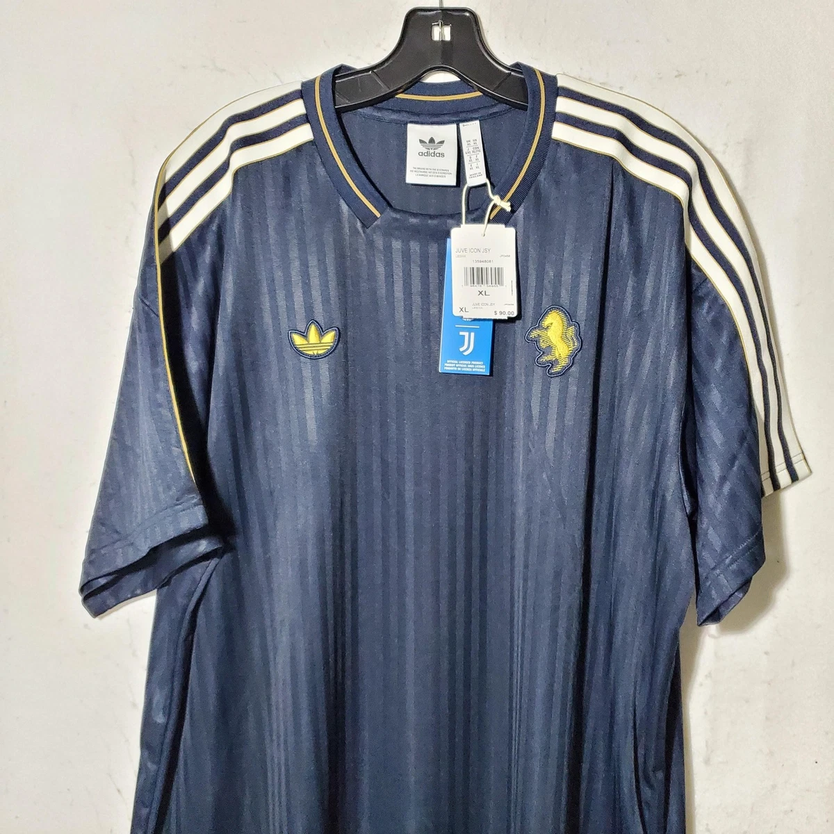 Juventus Blue Size XL International Club Soccer Fan Apparel and