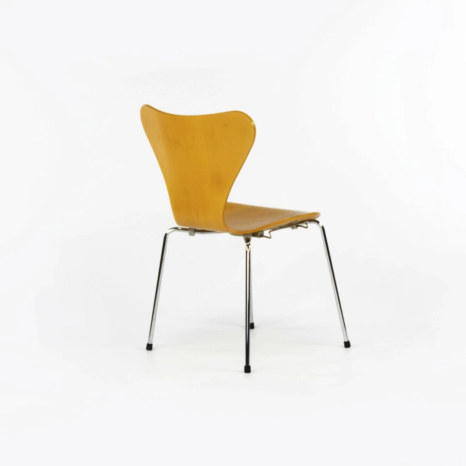 2001 Arne Jacobsen for Fritz Hansen Knoll Series 7 Stacking Interlocking Chairs - Image 4 of 4