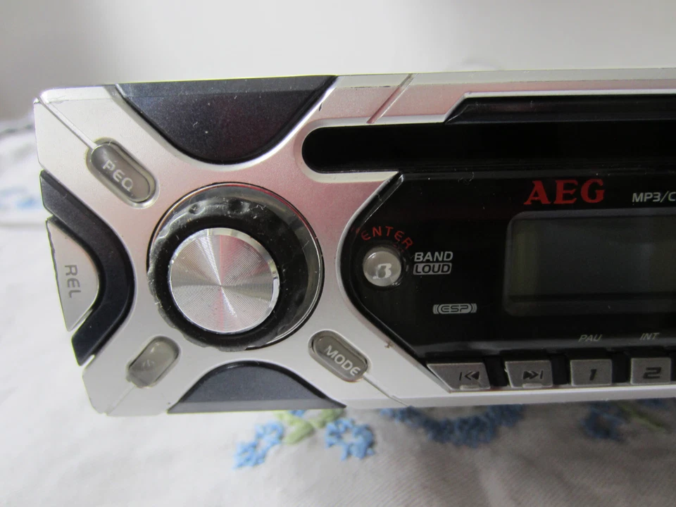 Auto Radio AEG CS FMP 420 Autoradio Funktions bereit - Bild 2 von 4