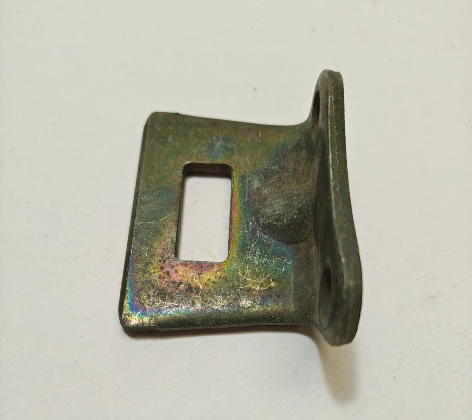 1968 - 1972 年普利茅斯道奇 Belvedere 充电器离合器叉枢轴支架 2892263 NOS — 第 3/4 张图片