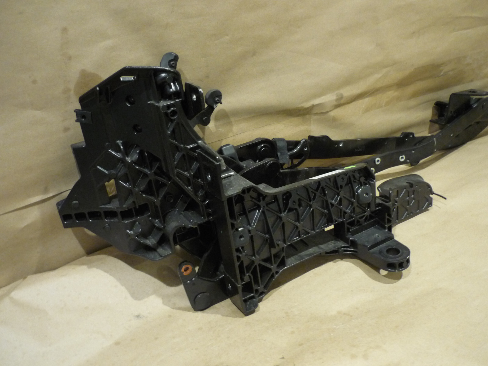 Ferrari California - Part Of RH Rear Roof Kinematic /Hinge  P/N 86545900