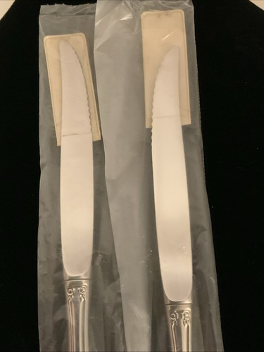 Oneida Community BRAHMS STAINLESS Serrated Steak Knife Set of 2 - Picture 3 of 5