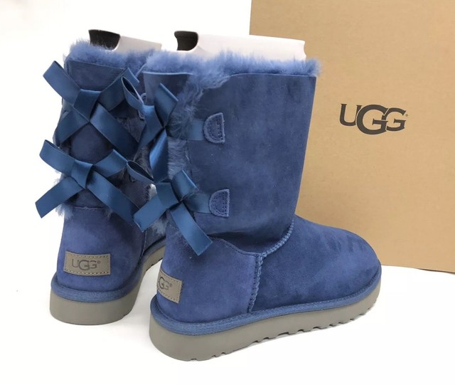 dark denim uggs