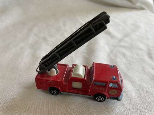 Vintage Majorette Pompier No 207 FDNY ECH 1/100 Red Fire Engine Truck Toy - Picture 2 of 10