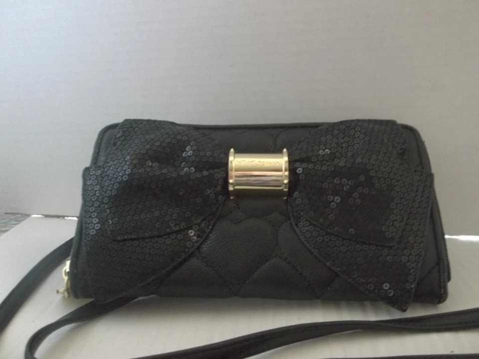 Betsey Johnson XODANI Black Quilted Hearts Crossbody Purse Wallet Sequin Bow - Image 3 of 4