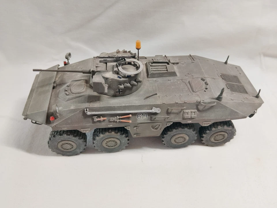 REVELL 1/35 LUCHS COSTRUITO COME DA FOTO - Immagine 2 di 3
