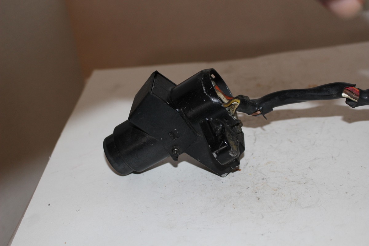 KAWASAKI KZ1000 IGNITION SWITCH LOCK NO KEY (TIG241) Z5134 | eBay