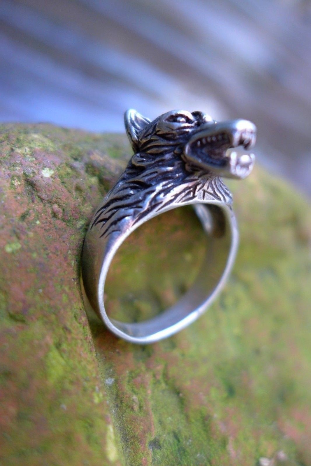 Vintage Attractive Silver Wolf Head Design Ring Stamp… Gem