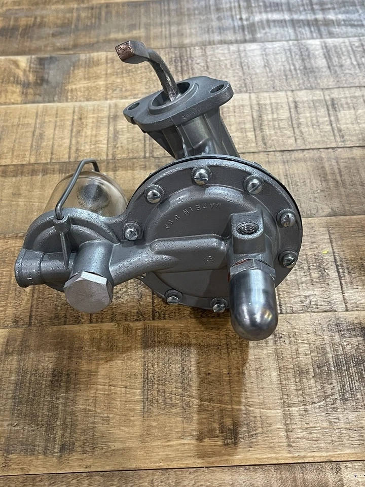 Cuerpo de bomba de combustible modelo C 1930 Chrysler serie 70 77 CA #855271 brazo #5483 Foto 3 de 4