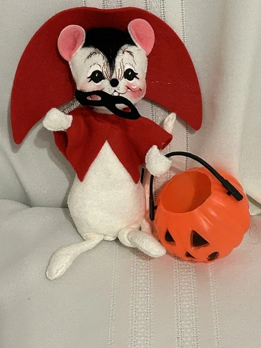 Annalee Trick Or Treat 7” Count Mouse
