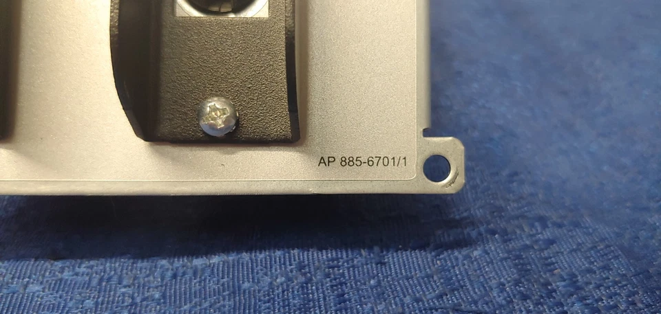 APC Back Panel Breaker 885-6701/1 (0M-6079A) - Image 2 of 4