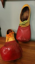VINTAGE LEATHER ADULT CLOWN SHOES PROFESSIONAL HAND MADE / MENS SIZE 8 OR LADIES