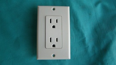 LEVITON decora outlet 5325-A 15amp, Almond W/Wallplate