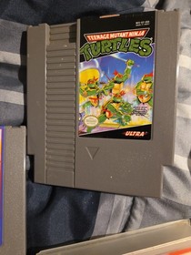 Nintendo NES Game Lot Of 22-TMNT, Double Dragon, Bad Dudes, Mickey Mousecapade