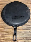 Vintage Wagner Ware 11" Cast Iron Skillet Griddle Made In The USA, Unrestored