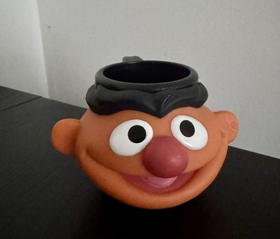 VINTAGE APPLAUSE MUPPETS JIM HENSON ERNIE KUNSTSTOFF TRINKBECHER / BECHER