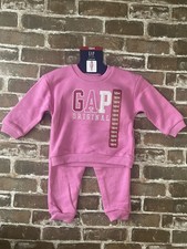 NEW GAP KIDS TODDLER GIRLS 18 MONTHS LOGO FLEECE SET JOGGER SET PINK CREW PANTS