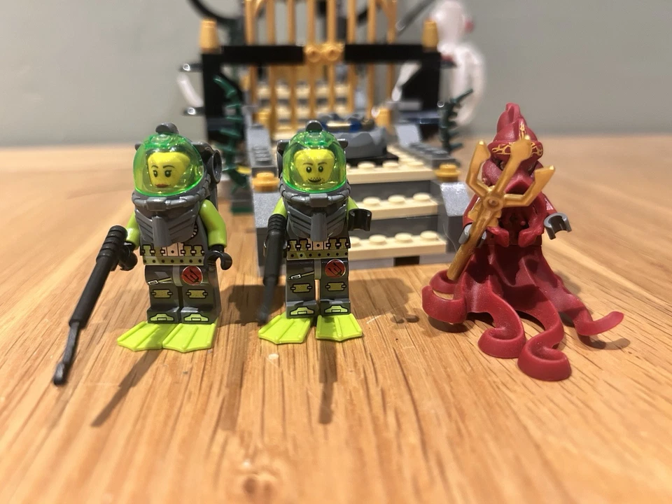 LEGO Atlantis Gateway of the Squid 8061 - Image 2 of 4