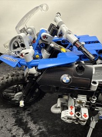 S177 Lego Technic BMW R 1200 GS Adventure Blau 42063 Zusammengebaut