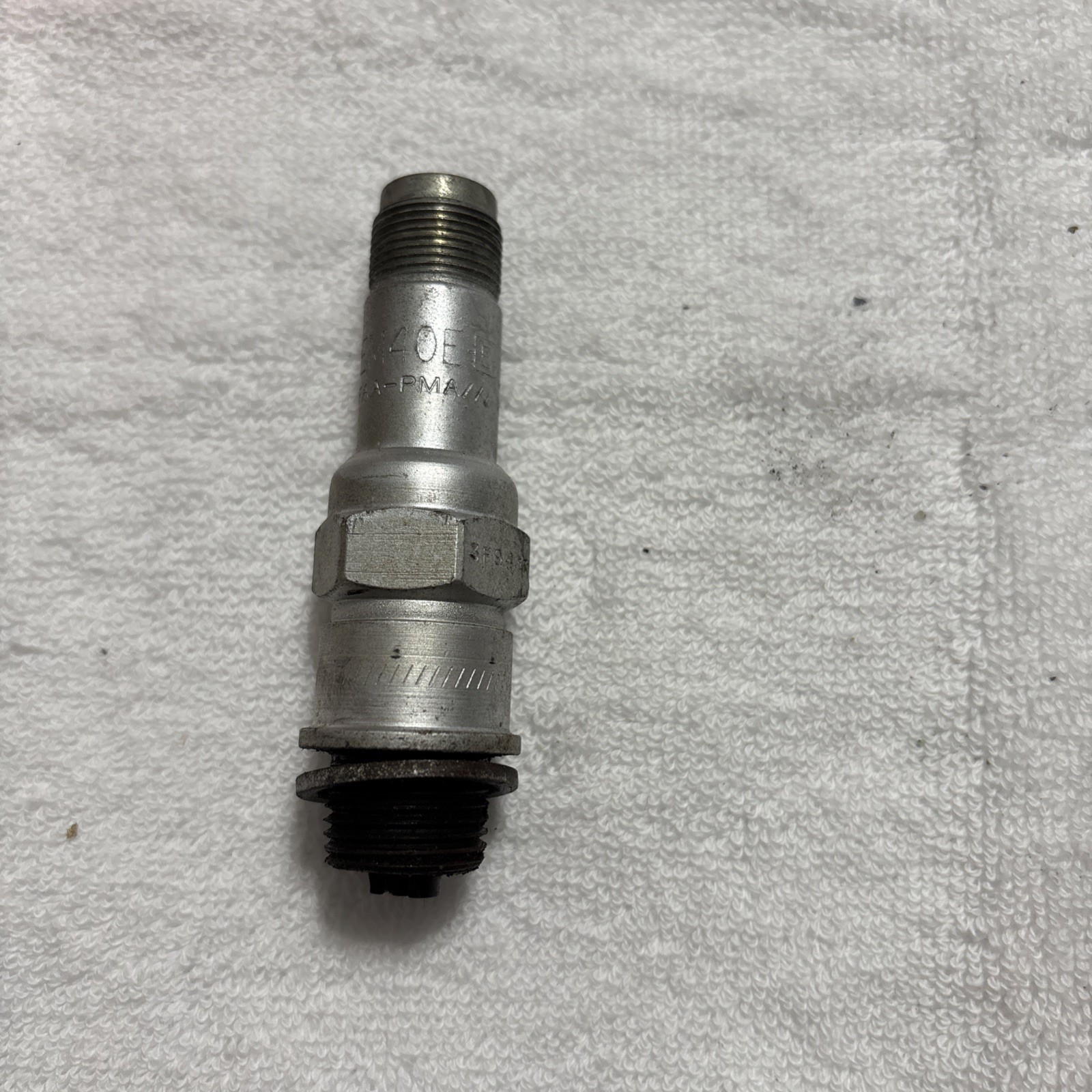 Champion Aviation  REM38E  Spark Plug
