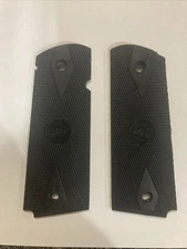 Rock Island Armory Factory Original 1911 Full-Size Black Diamond Rubber Grip