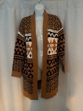 Dorothy Perkins Strickjacke mit Aztekenmuster...