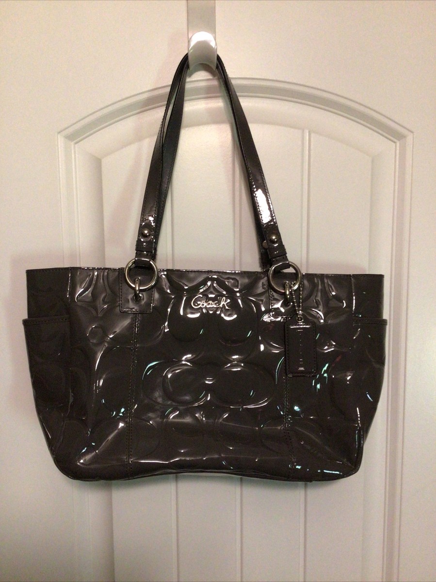 りょ 00's coach enamel hand bag