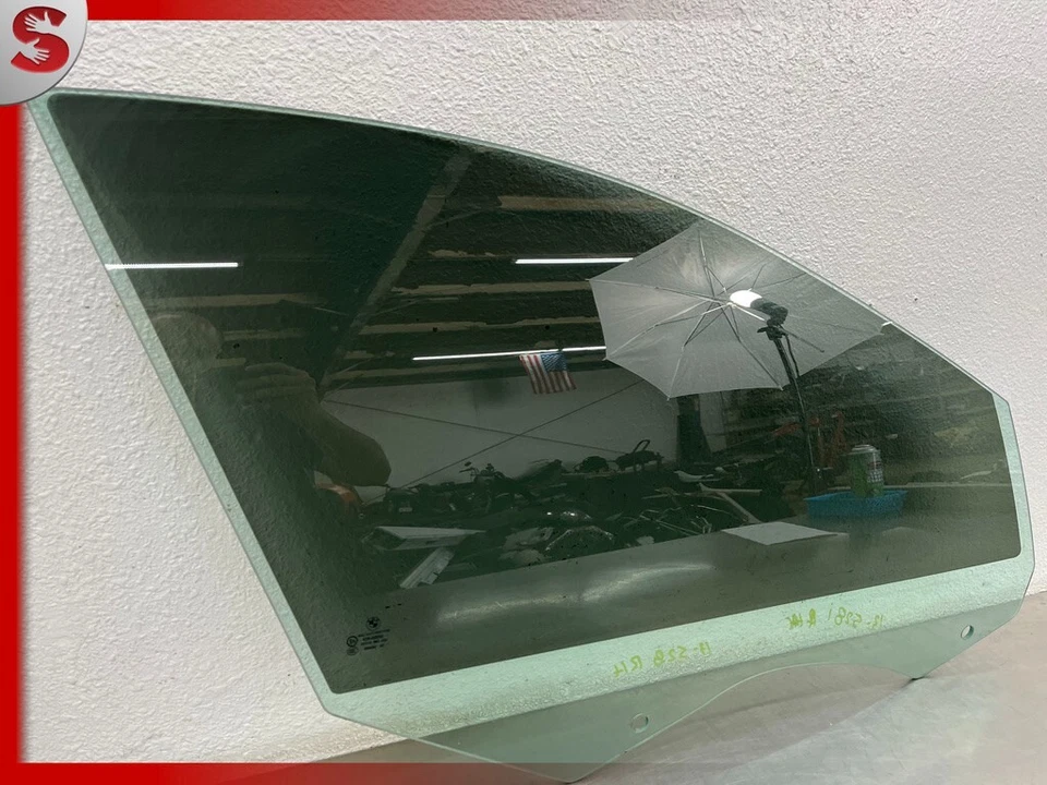 11-16 宝马 528I F10 前右乘客门窗彩色玻璃 51337182110 — 第 3/4 张图片