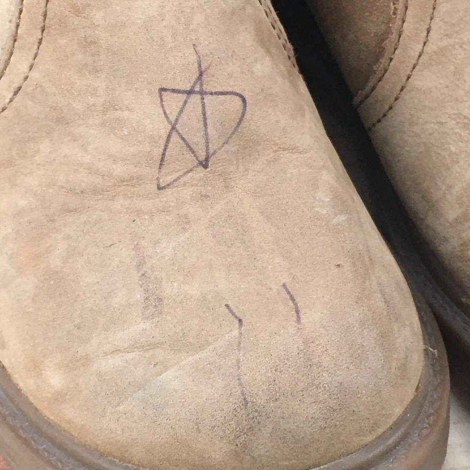 Botas UGG Juveniles 13 Bolden Tobillo Chelsea 1112455K Informales Beige Cuero Pull On Foto 4 de 4