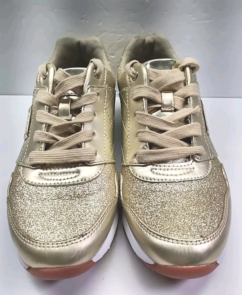 Zapatos deportivos para mujer G By Guess dorados brillantes talla 6,5 Foto 2 de 4