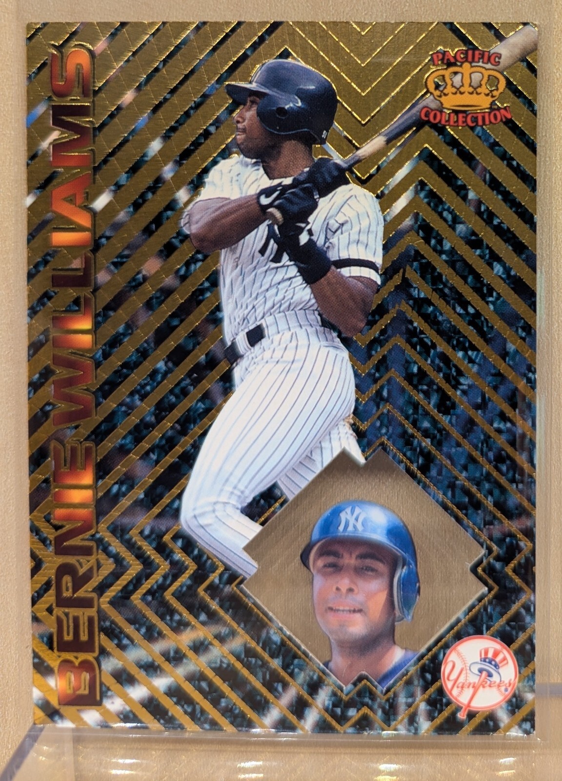 1997 Pacific Crown GOLD PRISM #55 Bernie Williams Yankees RARE ACETATE WINDOW