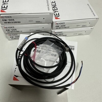1PC Keyence EM-005 Proximity Sensor EM005 New In Box