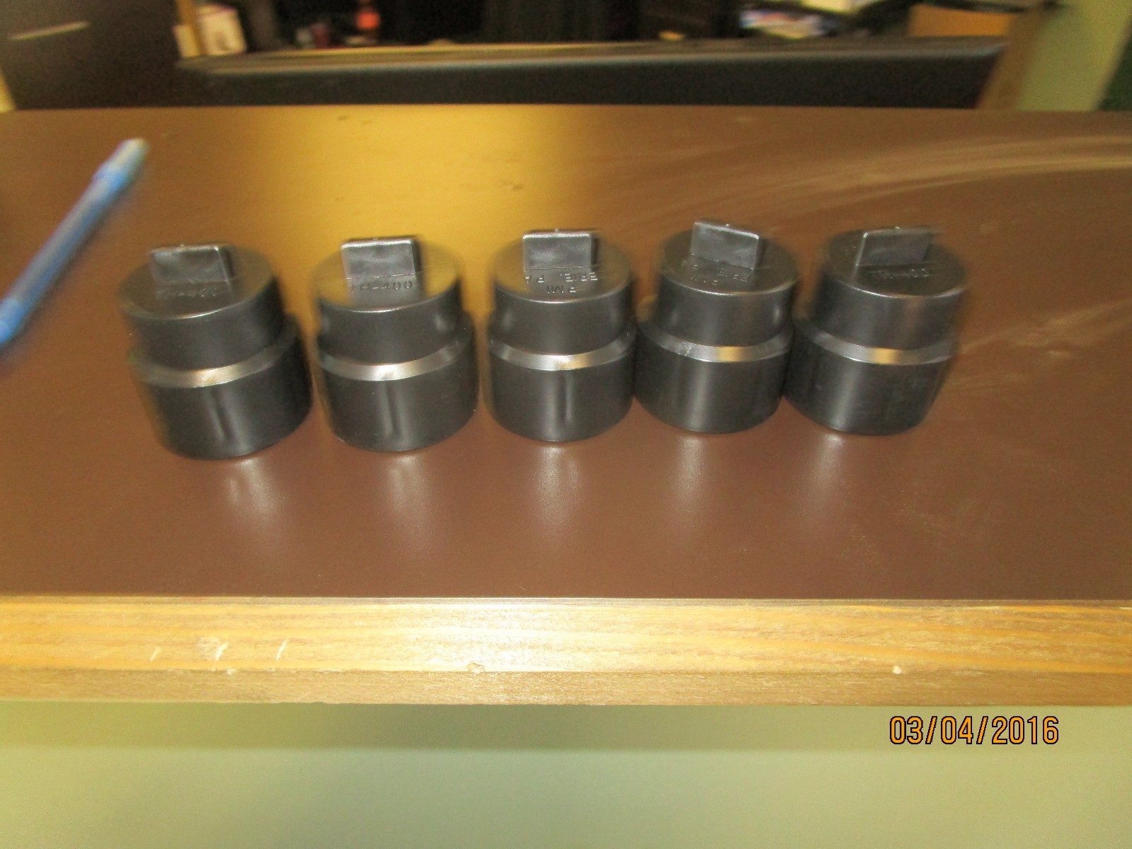 TAILSHAFT TRANSMISSION YOLK END PLUG CAP(5) TH400 4L80E C6 E4OD 4R100