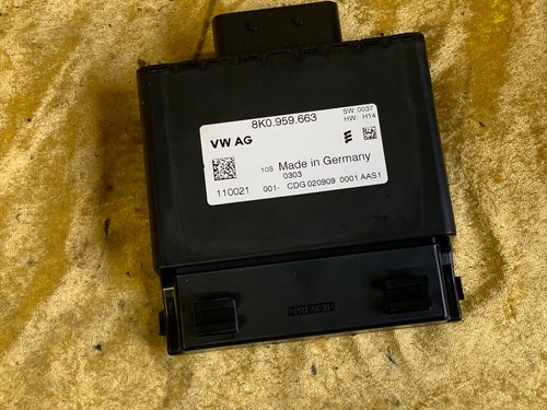 AUDI A3 / 8P Spannungswandler Spannungsstabilisator 8K0959663