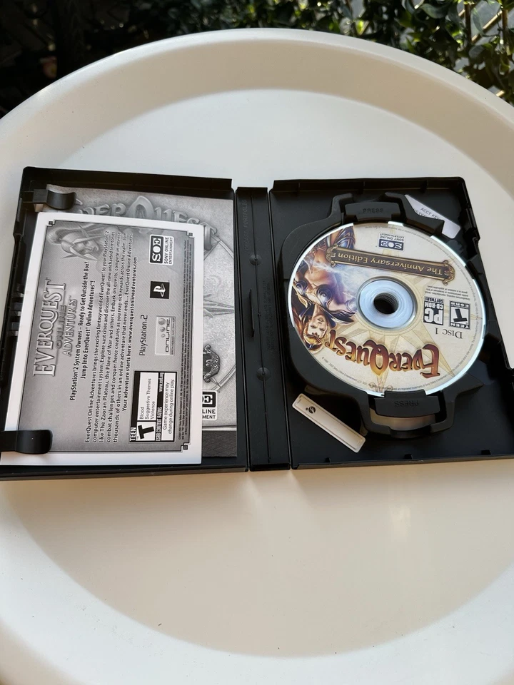 EverQuest - The Anniversary Edition (PC CD-ROM, 8-Disc Set) Complete CIB - Image 3 of 4