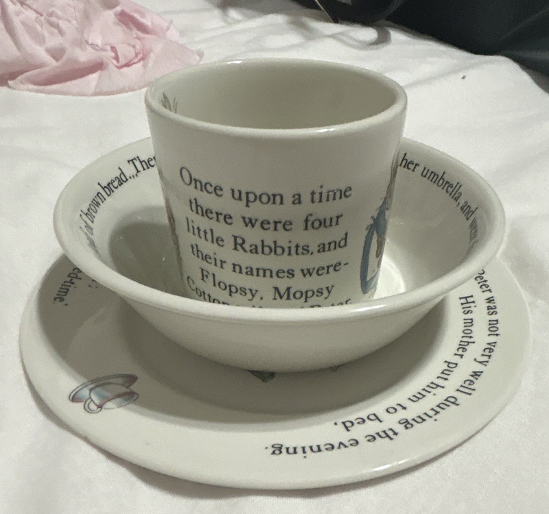 Wedgwood Peter Rabbit Beatrix Potter 3-Piece Dinner Set Cup Bowl Plate England