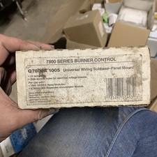 Honeywell Pilot Air Control Valve: Two-Way / Two-Position, Remote Pilot, Poppet