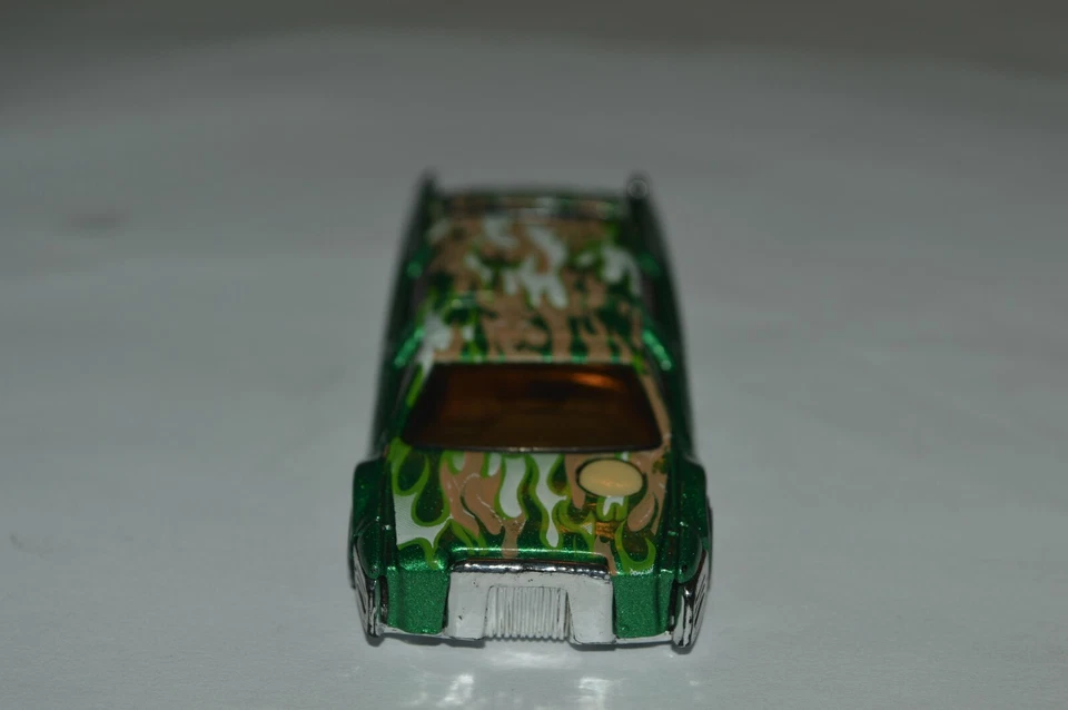 2001 Hot Wheels Syd Mead's Sentinel 400 лимузин металлический зеленый цвет Таиланд б/у - Изображение 3 из 4