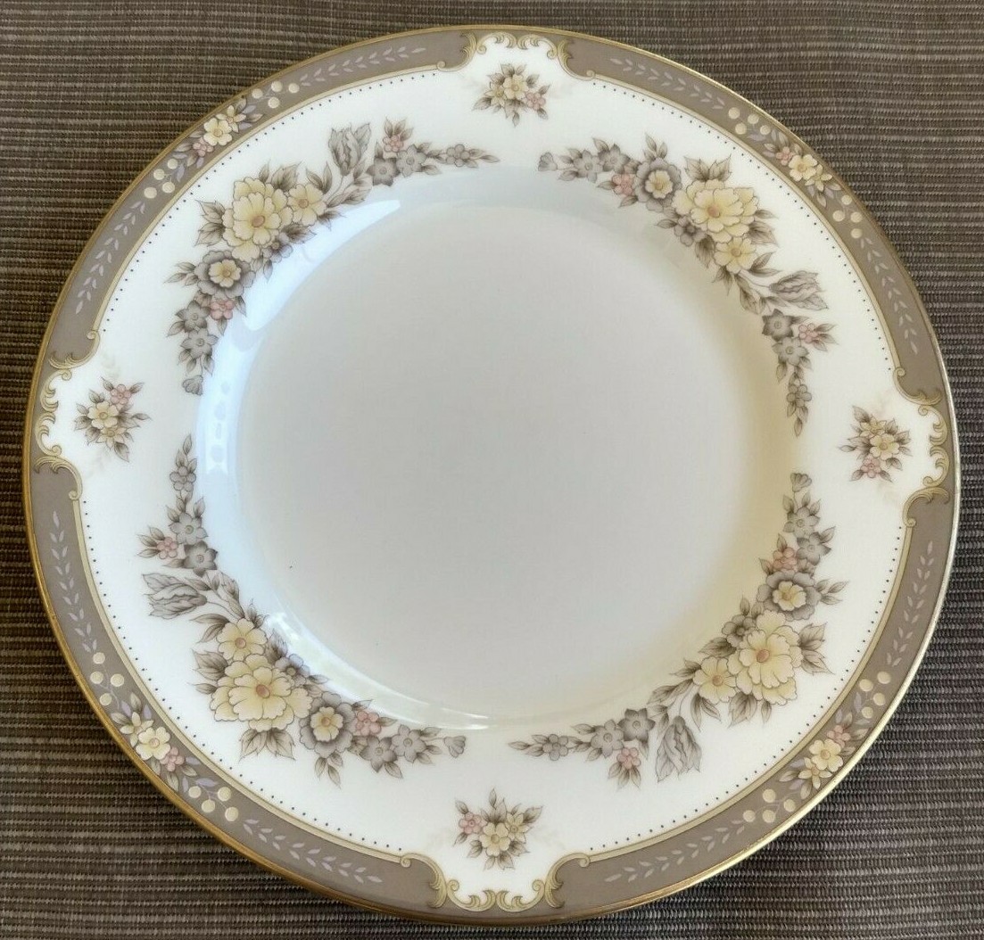 Mikasa Bone China Marquis A9132 1978-84 Discontinued Pick