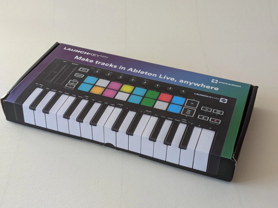 Novation Launchkey Mini MK3 Audio/MIDI-Controller