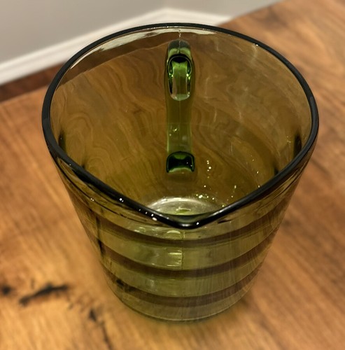 VINTAGE JADE GREEN 56 OZ PITCHER 6.5” H X 5.5” Diameter *ASNEW - Picture 3 of 6