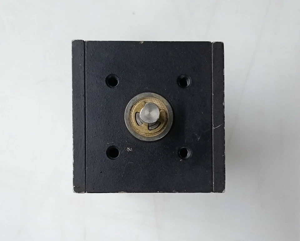 ACCU-CODER (712-S-P) Cycles Per Rev(600/1)INPUT (8-30VDC) - Image 3 of 4