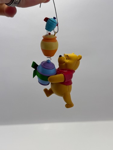 Hallmark Keepsake Winnie The Pooh - Ornament 2007 "Sweet Christmas Smackerals" - Picture 5 of 13