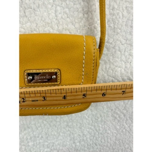Bolso Bandolera Tignanello Cuero Amarillo Mostaza Pequeño con Solapa Foto 3 de 4